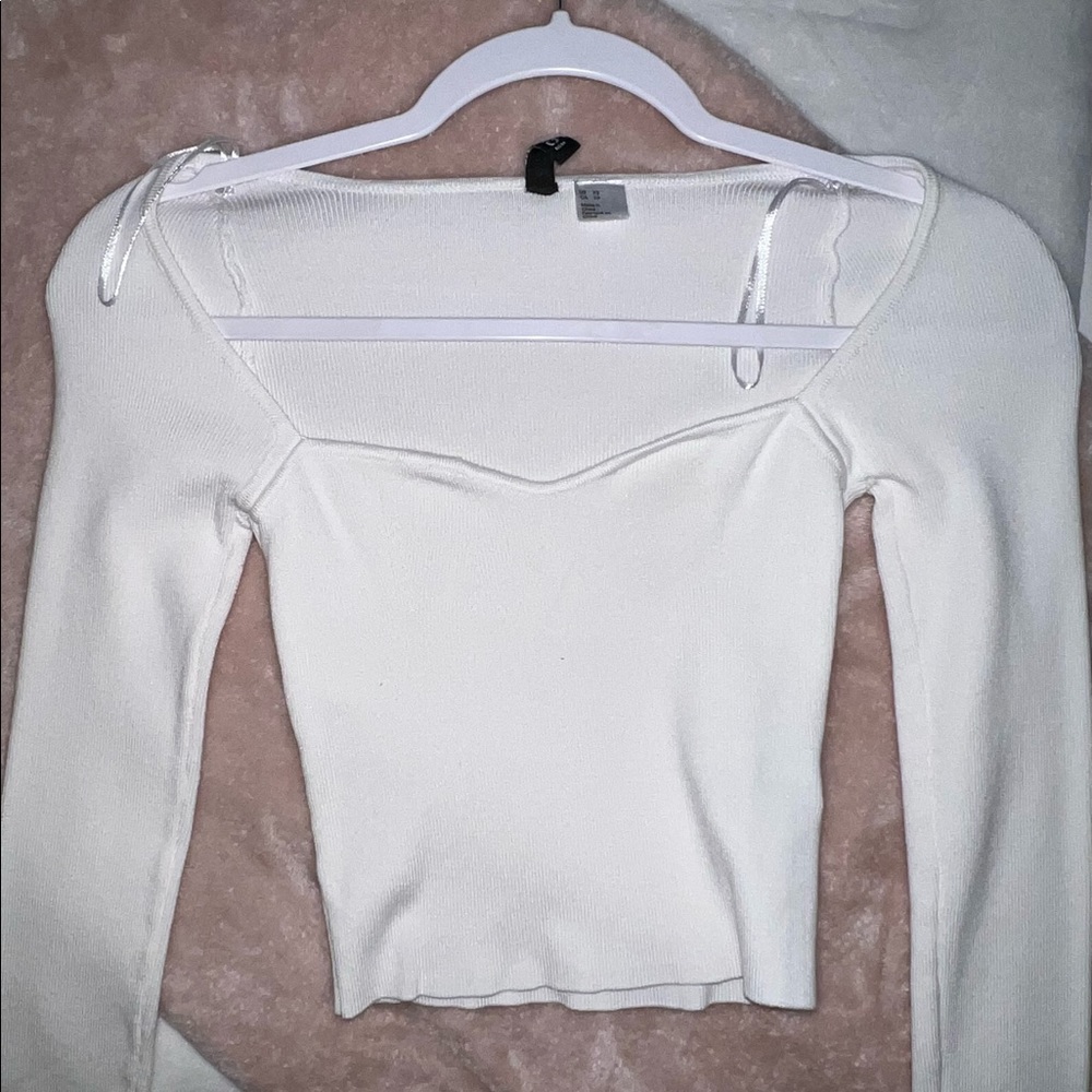 White long sleeve crop sweater material light